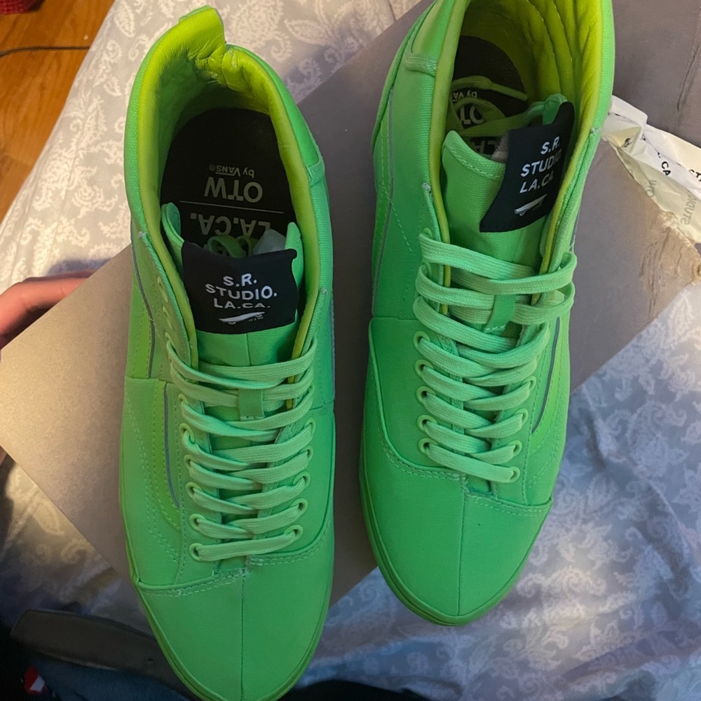 Sterling ruby vans - Picture 2 of 2
